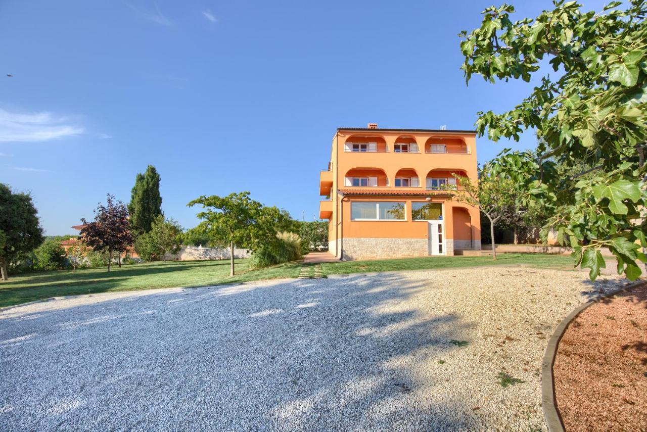 Apartments Orange Medulin Exterior foto
